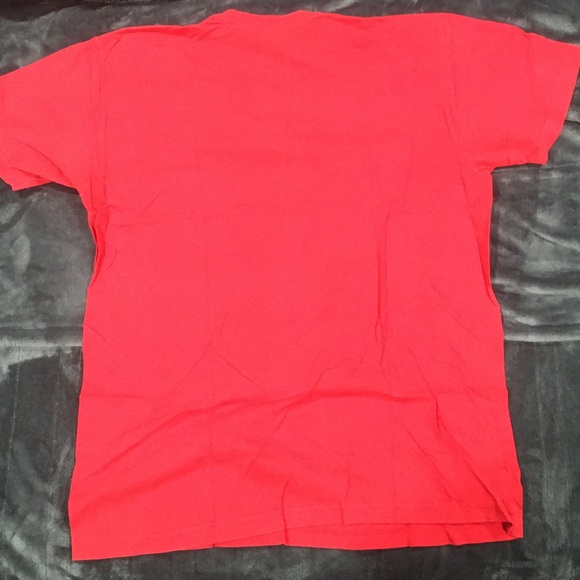 Mens red graphic Tee - Picture 3 of 4
